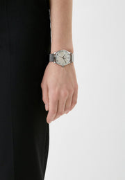 Gucci G-Timeless Mother of Pearl Dial Silver Mesh Bracelet Watch For Women - YA1264040