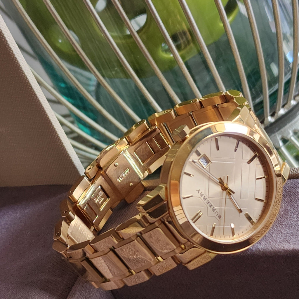 Burberry The City Silver Dial Gold Steel Strap Unisex Watch