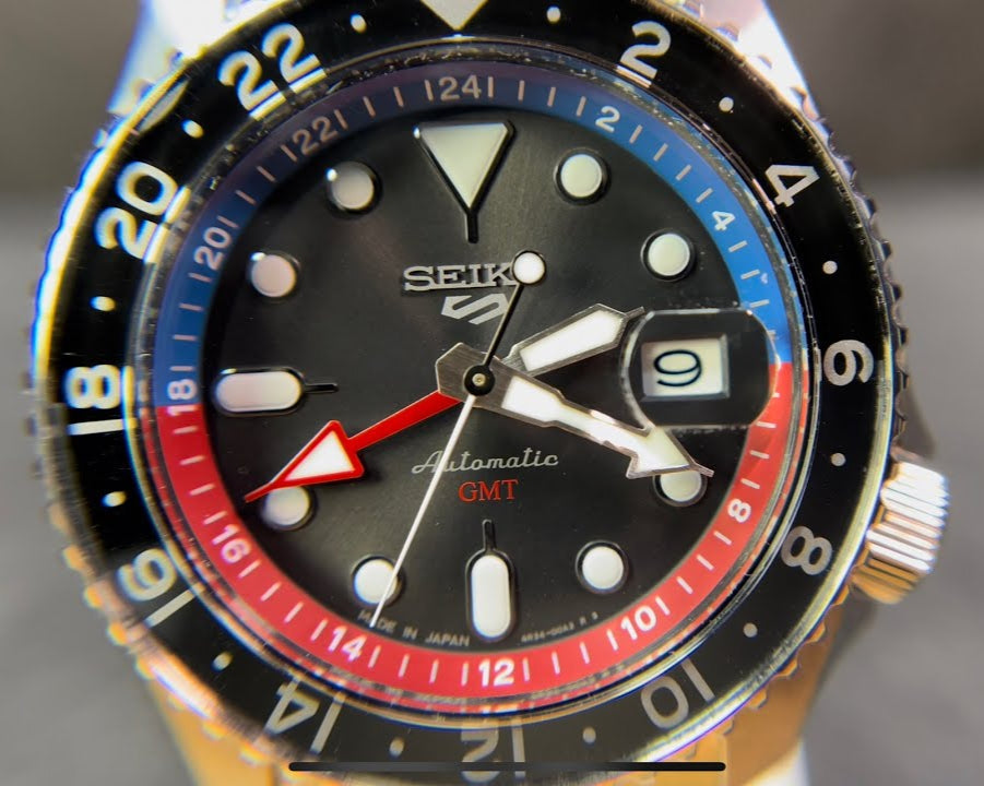 Seiko 5 Sports Special Edition Automatic Grey Dial Silver Steel Strap