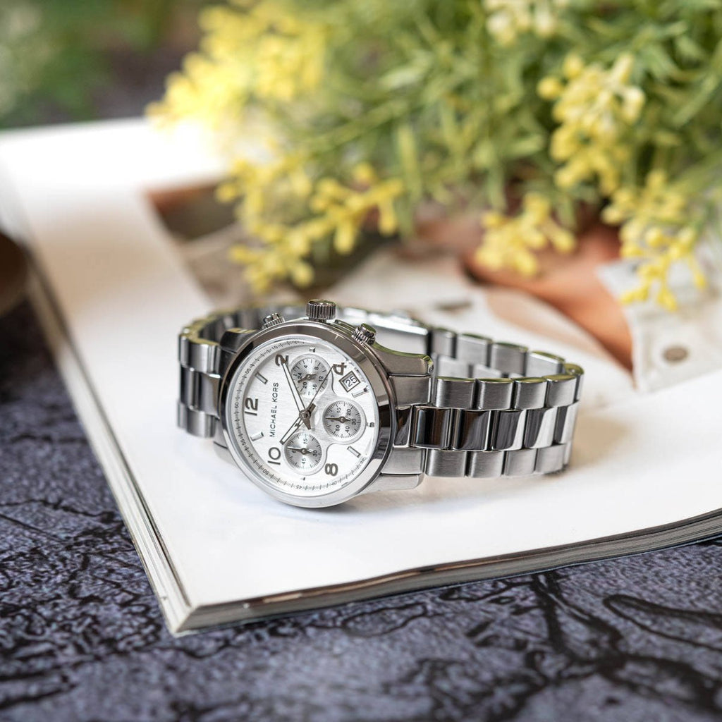 Michael Kors Runway Chronograph Silver Dial Silver Steel Strap