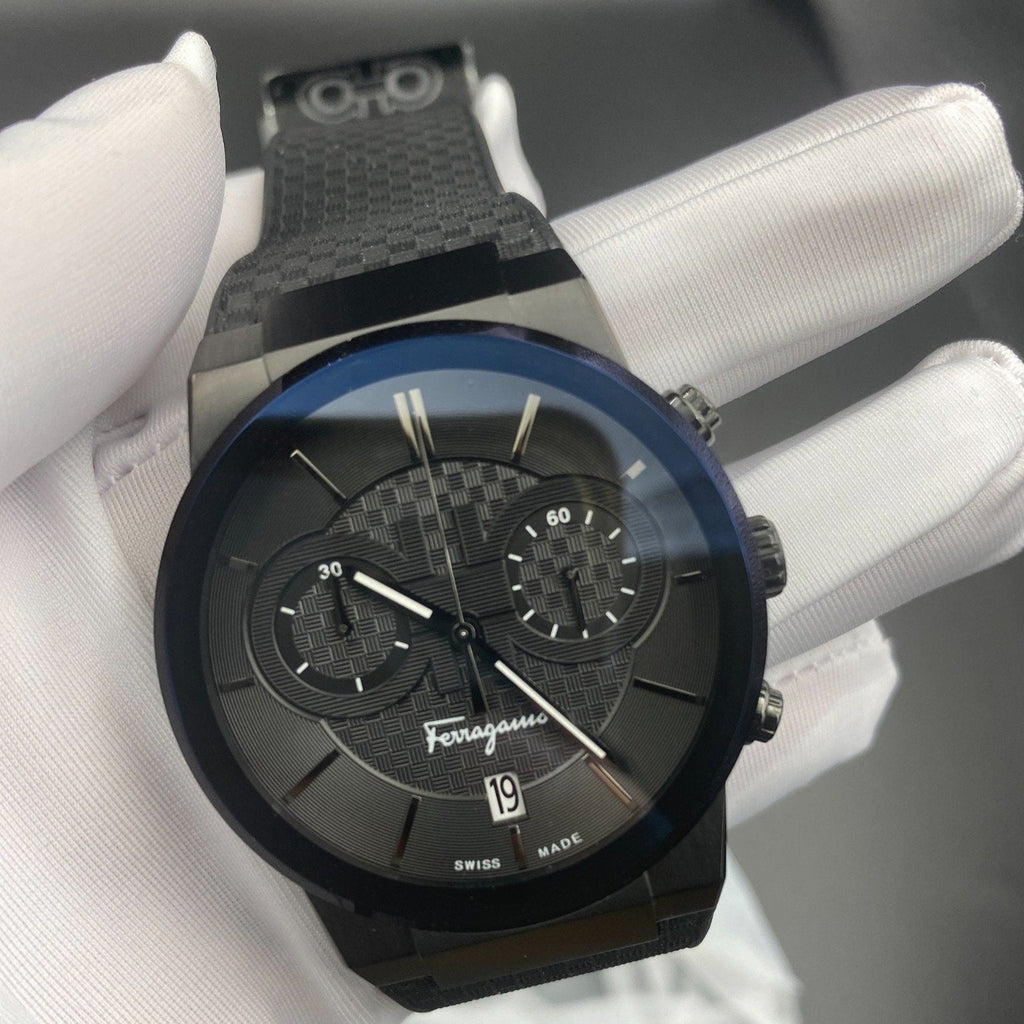 Salvatore Ferragamo Sapphire Black Dial Black Rubber Strap Watch Salvatore Ferragamo Sapphire Black Dial Black Rubber Strap Watch